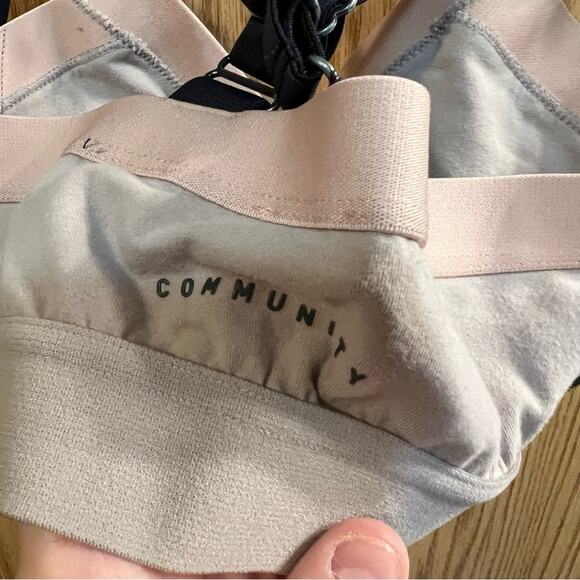 Aritzia Community Rasa Sports Bra No Padding Women's Size XS Neutral Colors - Picture 7 of 7